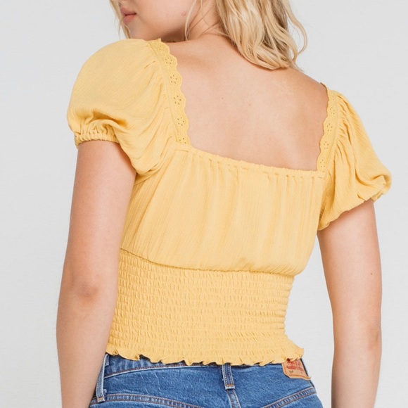 Ivy + Main keyhole Smocked Women’s Top - Picture 2 of 5